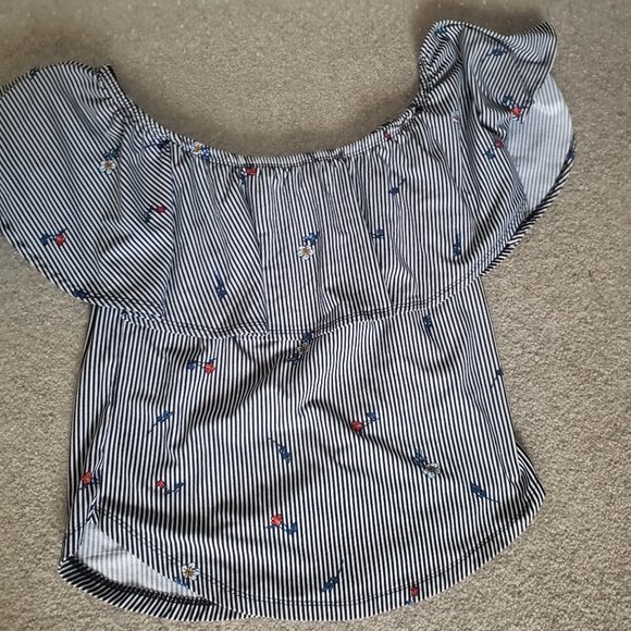 J for Justify Top - Picture 7 of 10